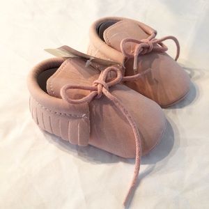Brand new baby girl 0-6 month moccasins